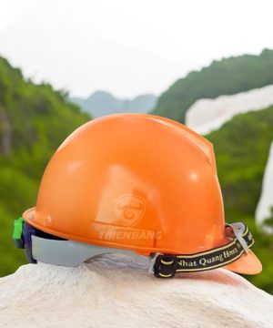 mu-bao-ho-nhat-quang-cam1