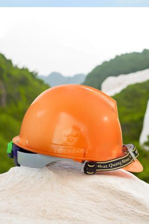 mu-bao-ho-nhat-quang-cam1