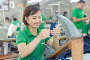 xuong-may-dong-phuc-gia-re