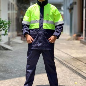 Khi chọn áo mưa bộ nên chọn sản phẩm được làm từ vật liệu chống thấm nước tốt